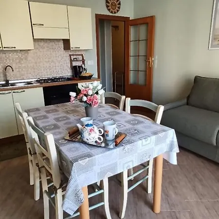Rosa's Flat * אולביה